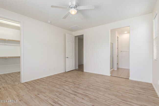 Building Photo - 4808 W Lydia Ln