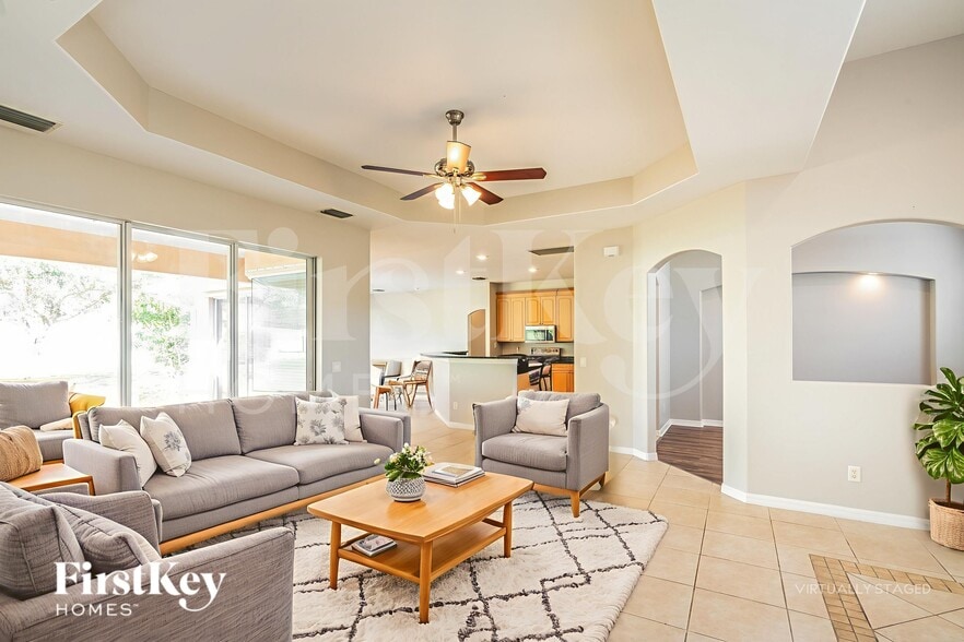 Building Photo - 2081 Nuremberg Blvd