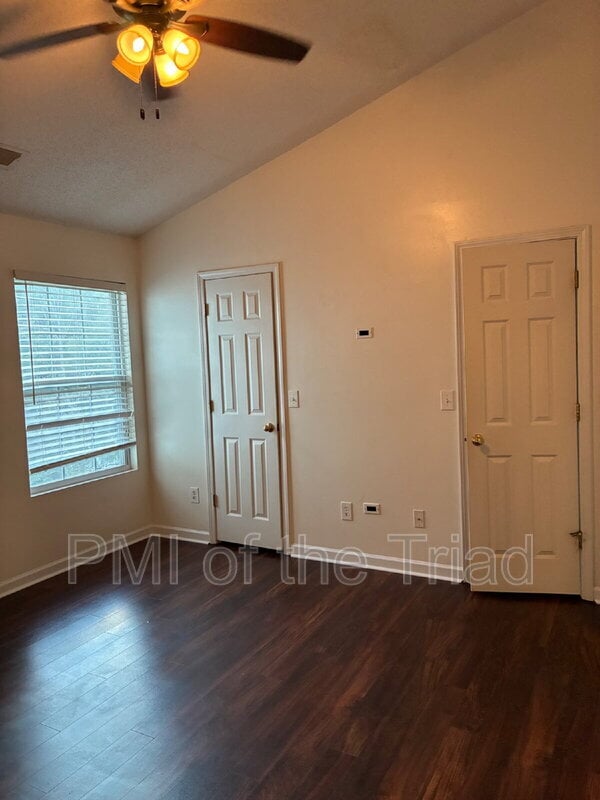 Building Photo - 3005 Windsor Creek Way