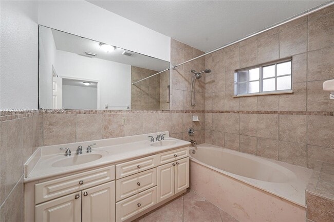 Building Photo - 14606 SW 38th St