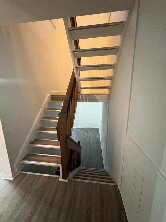 Building Photo - 3 Bedroom 2 1/2 bath Townhome in Pike Creek