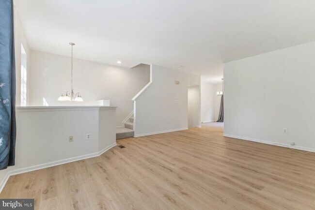 Building Photo - 9727 Faber Ln