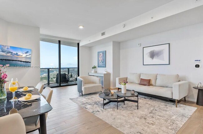 Primary Photo - 398 NE 5th St