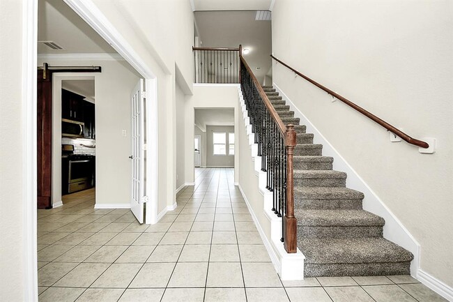 Building Photo - 13313 Sea Breeze Dr