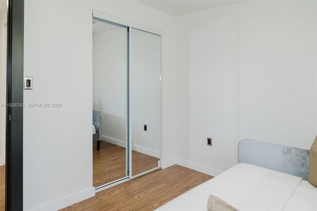 Building Photo - 1040 NW 120th St