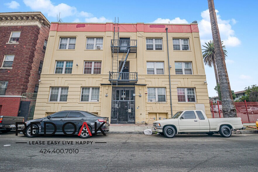 Building Photo - 1110 S Lake St