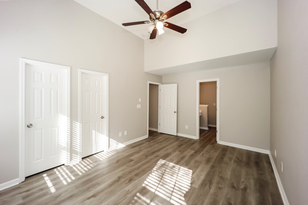 Building Photo - 4423 Ravenwood Dr