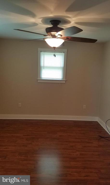 Building Photo - 9662 Teffeteller Ln