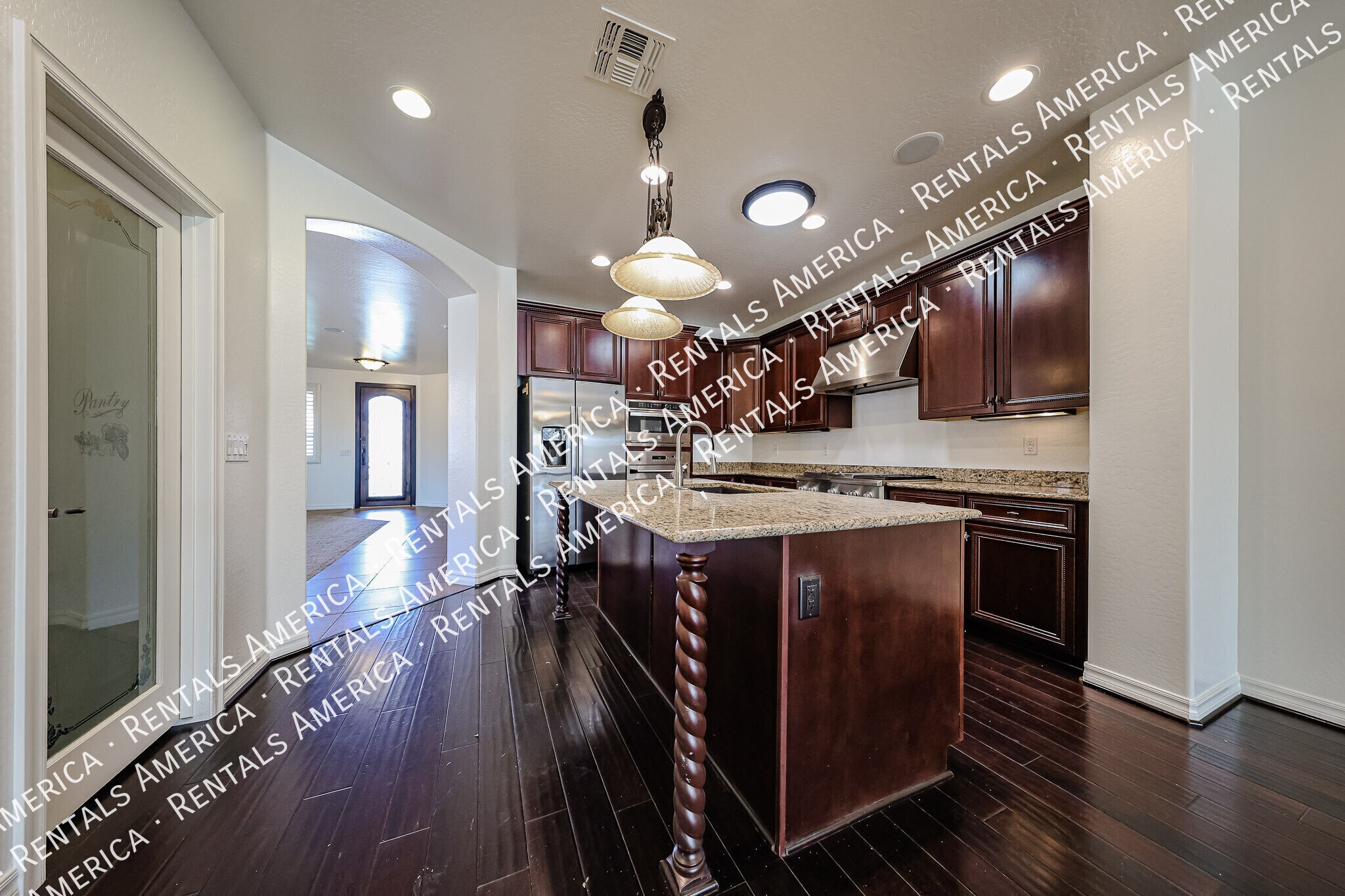 Building Photo - 613 W San Carlos Way