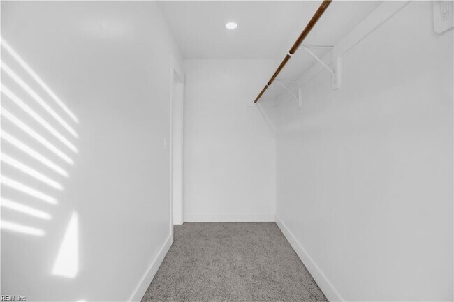 Building Photo - 50 N Lawson Rd
