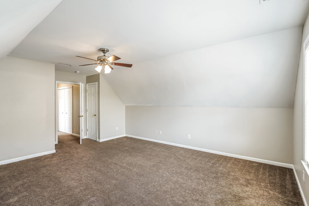 Building Photo - 2800 Overton Dr