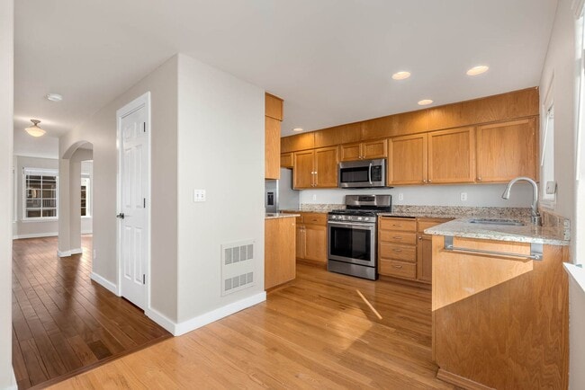 Building Photo - 9046 Mary Ave NW