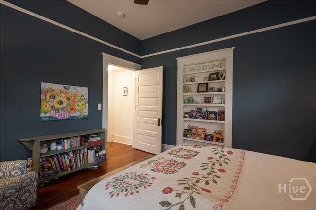 Building Photo - 290 Milledge Cir