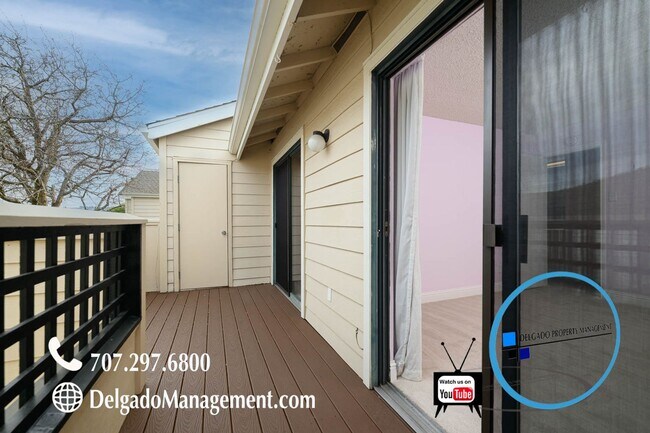 Building Photo - Glen Cove! Large one bedroom