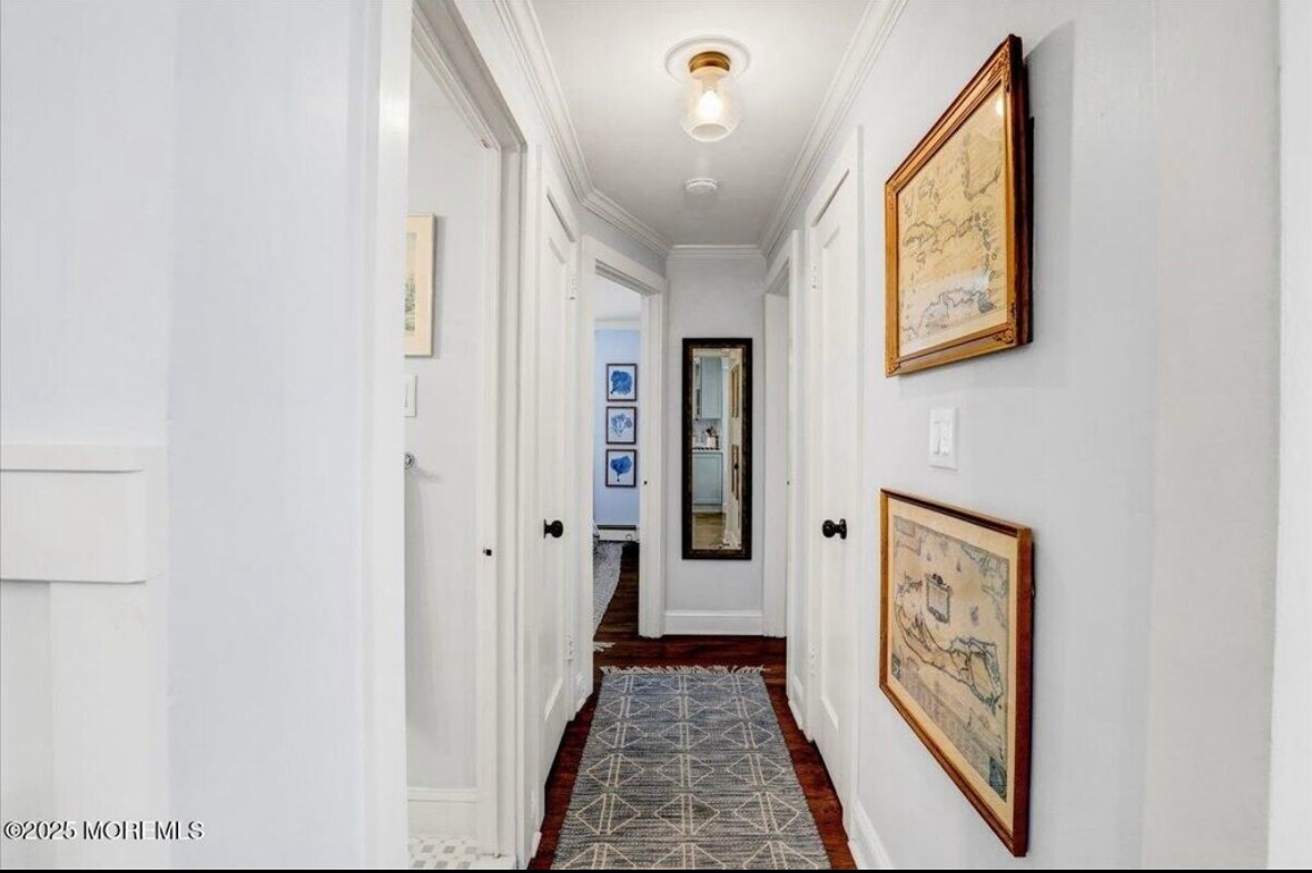 Building Photo - 102 Manor Dr