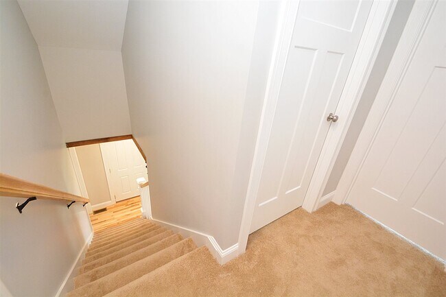 Building Photo - 53 1st NH Turnpike