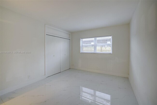 Building Photo - 1740 Funston St