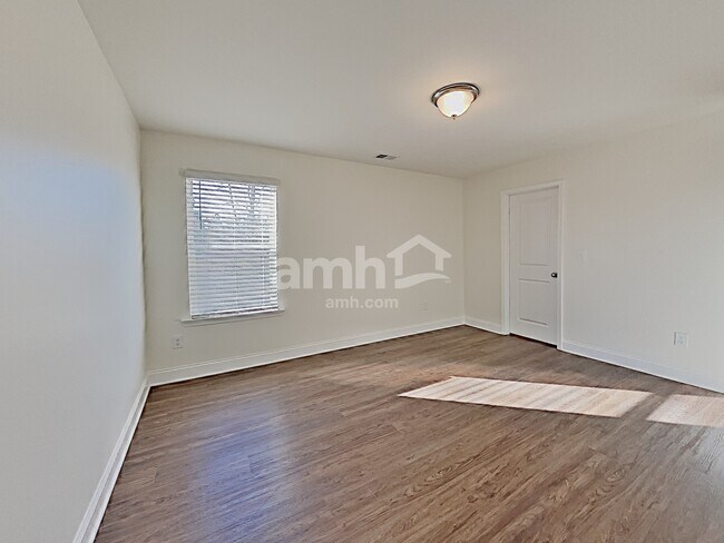 Building Photo - 2464 Napa Valley Dr