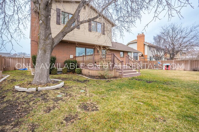 Building Photo - 1160 E 40 N St