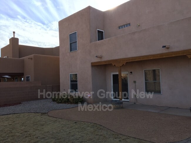 Building Photo - 828 Kipuka Dr NW
