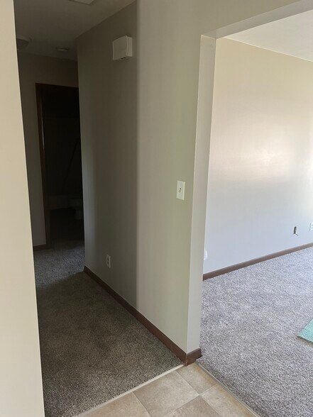 Building Photo - 1203 W Centre St