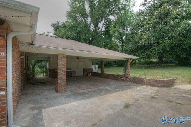 Building Photo - 7620 Charlotte Dr SW