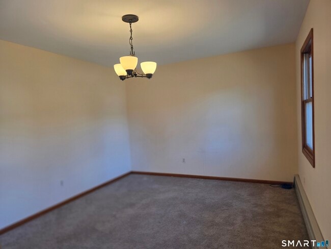 Building Photo - 25 Brook Pine Dr