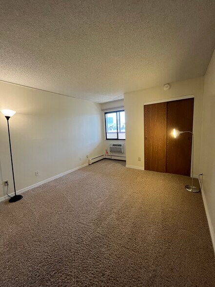 2nd bedroom - 7420 E Quincy Ave