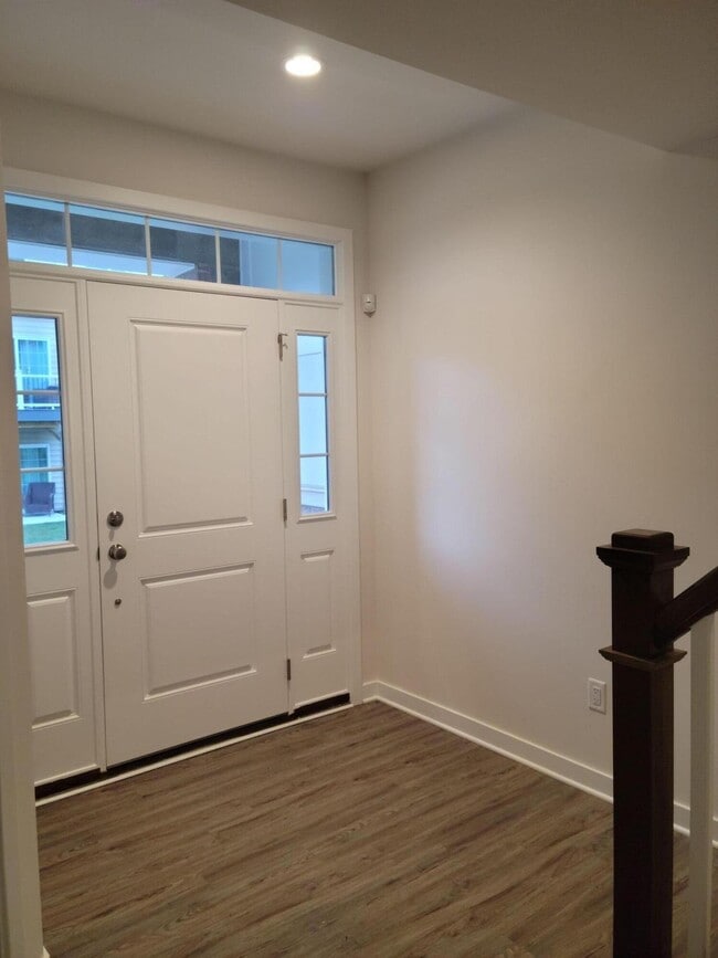 Building Photo - 2859 Hardwick Rd