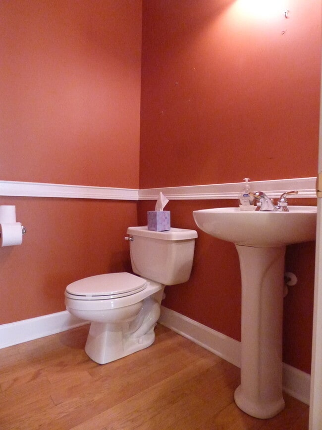 Building Photo - Beautiful Home in Cady Lake Subdivision