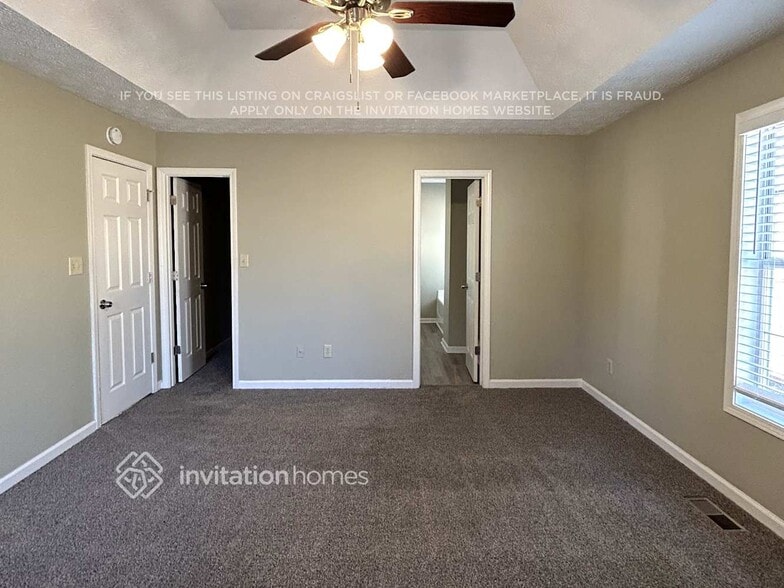 Building Photo - 3920 Garrett Springs Dr