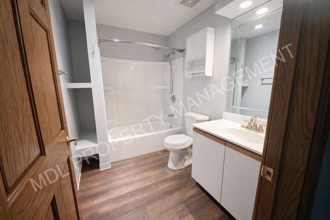 Building Photo - Laporte