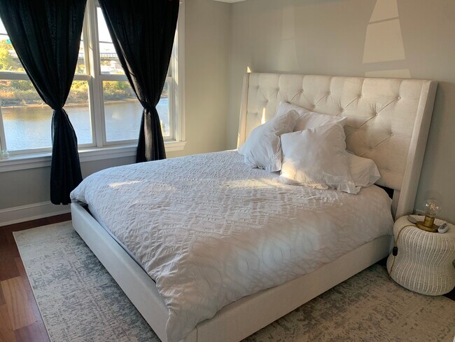 Building Photo - 71 Osborne Ave