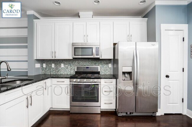 Building Photo - 3840 Willow Green Pl