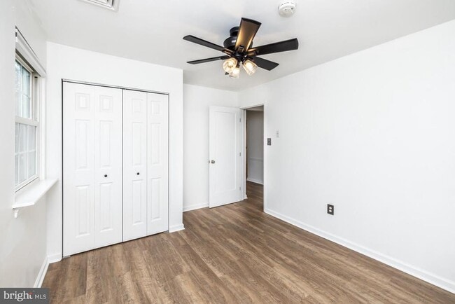 Building Photo - 405 Edgewood Ave