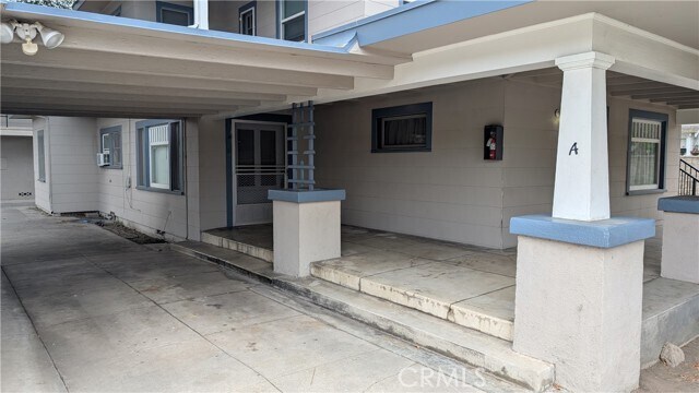 Building Photo - 204 S Ohio St