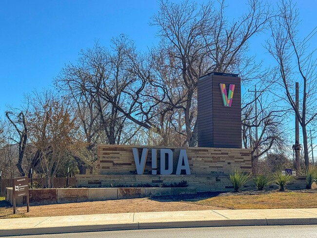 Building Photo - SA- Texas A&M Area / Vida Subdivision