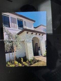 Building Photo - 9931 SW 231st Ln