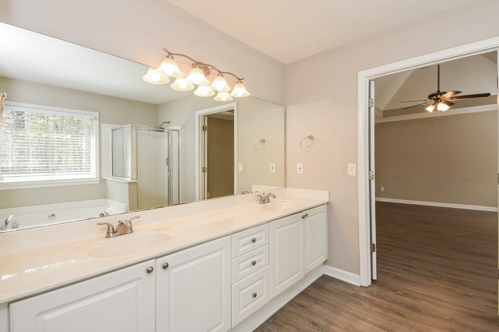 Building Photo - 2969 Kaley Dr NW