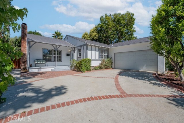 Building Photo - 6535 Comanche Ave