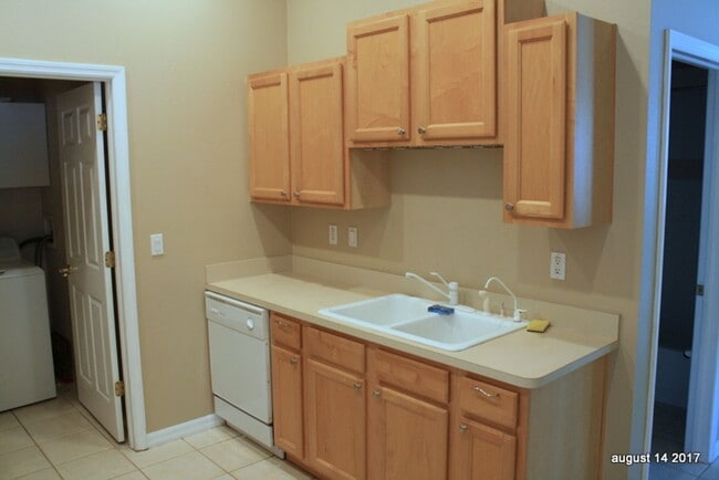 Building Photo - 7505 Wimpole Dr