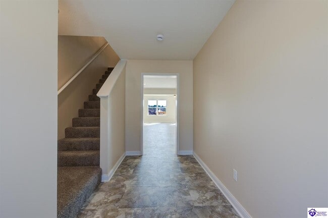 Building Photo - 203 Dixon Cir