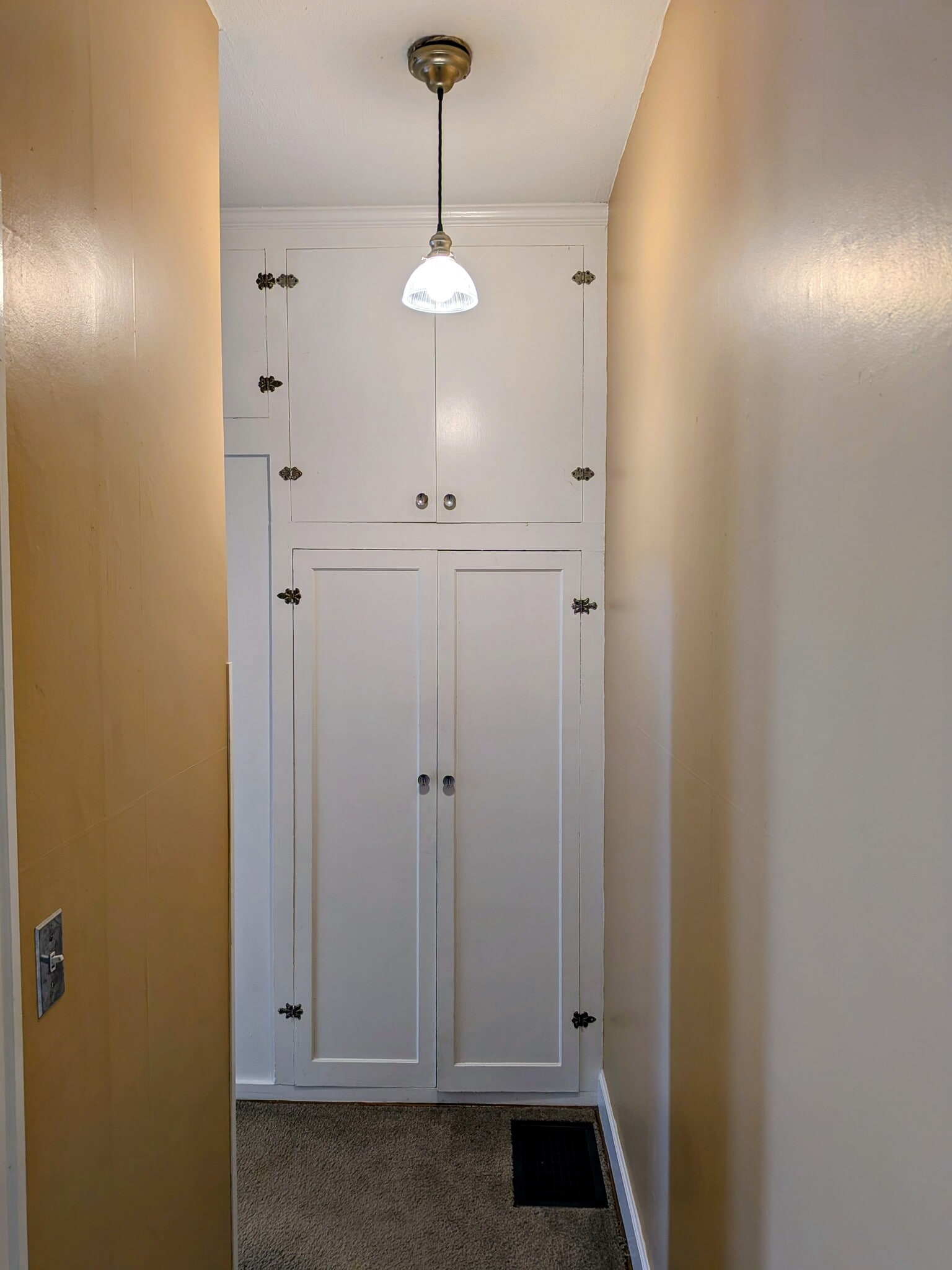 Building Photo - 713 SE 27th Ave