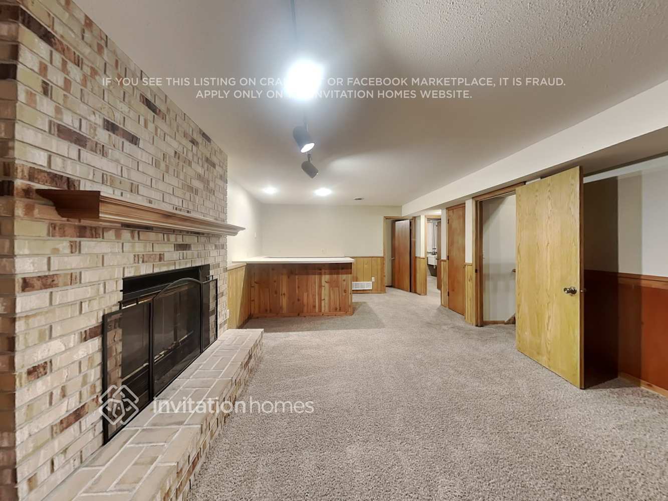 Building Photo - 5565 Knoll Dr