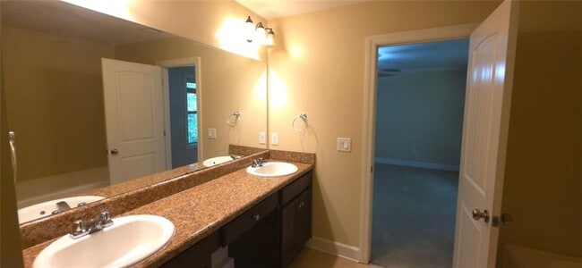 Building Photo - 507 Broughton Dr
