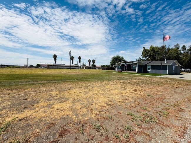 Building Photo - 11520 CA-152