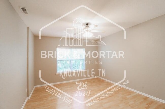 Building Photo - 6810 Springhouse Way