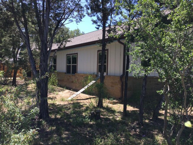 Building Photo - 24948 Pedernales Canyon Trail