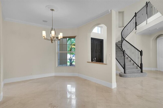 Building Photo - 11012 NW 70th Ct