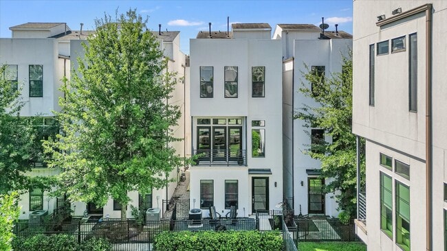 Building Photo - 2115 Colorado St